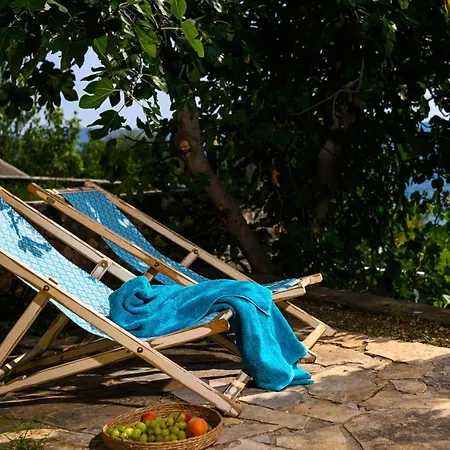 Seafront House Casa Flora *